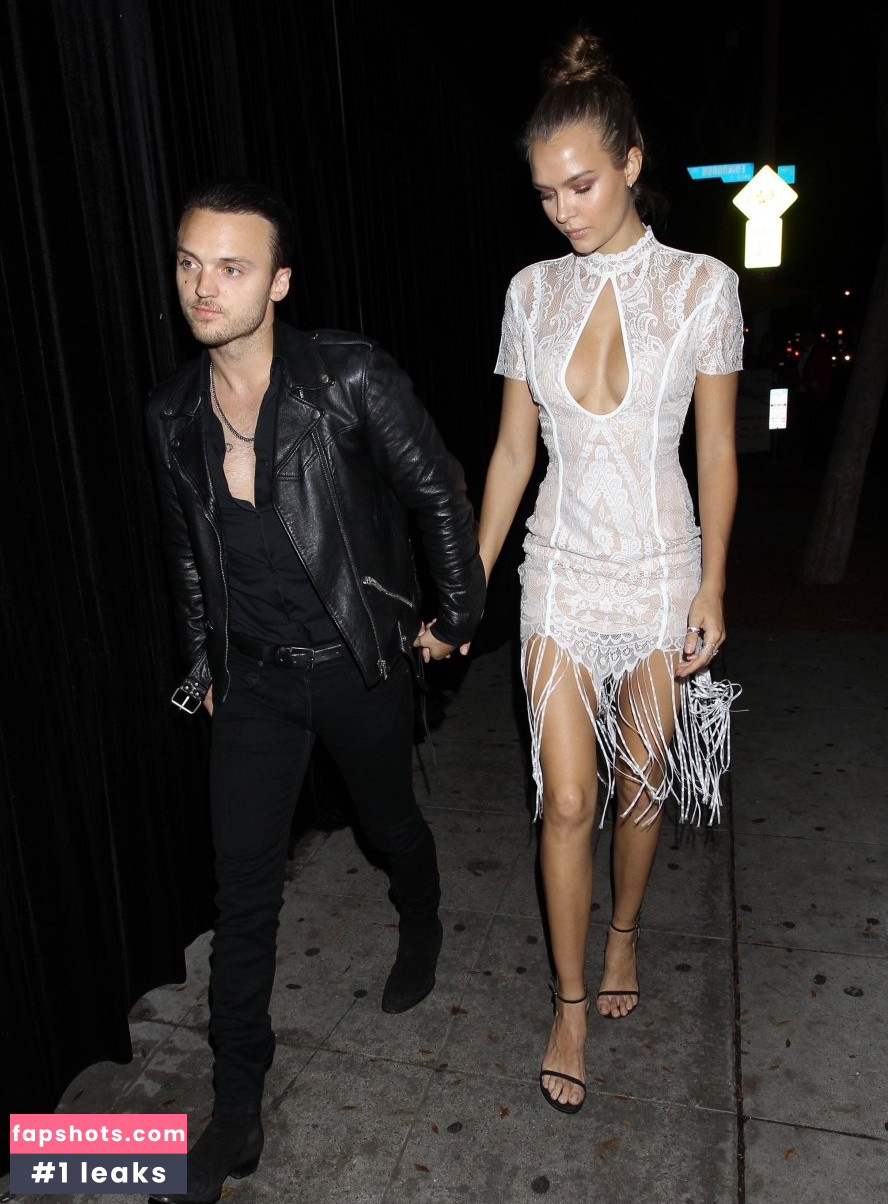 Josephine Skriver gallery photo #552