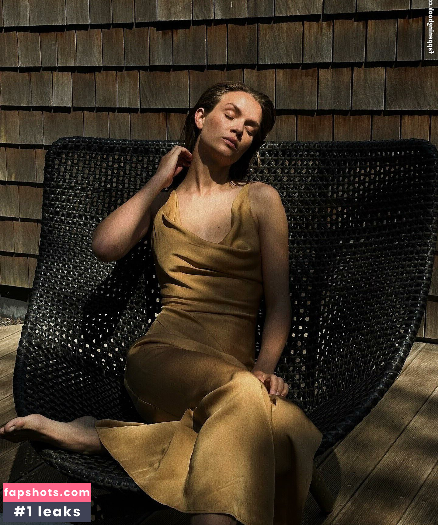 Josephine Skriver gallery photo #61