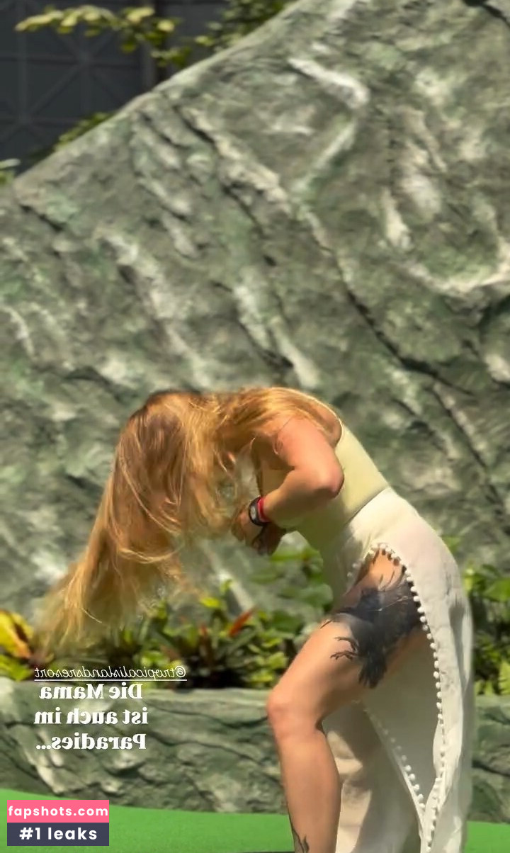 Josephine Welsch gallery photo #18