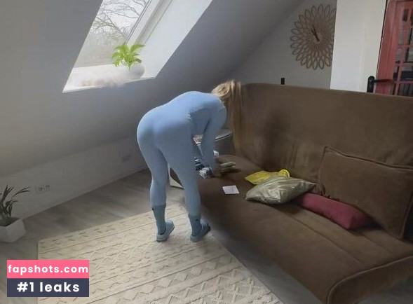 Josephine Welsch gallery photo #75