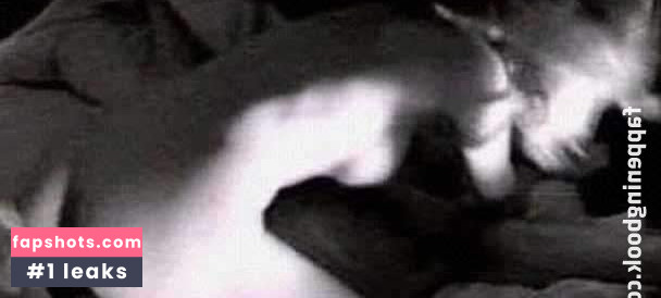 Josie Bissett gallery photo #24