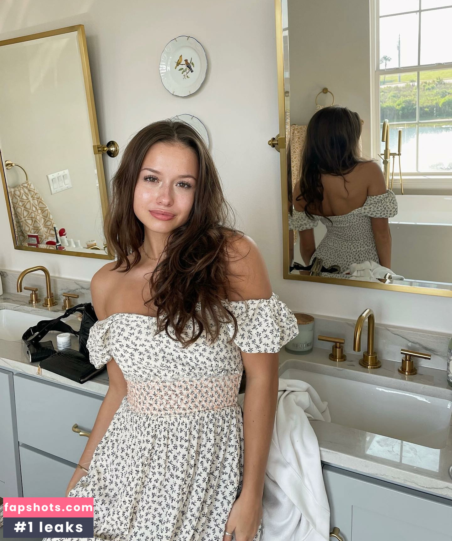 Josie Conely gallery photo #20