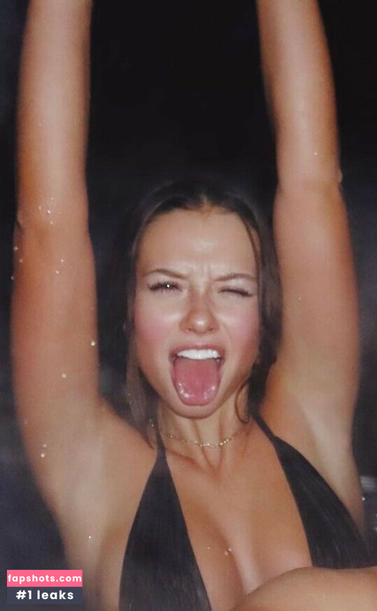 Josie Conely gallery photo #31