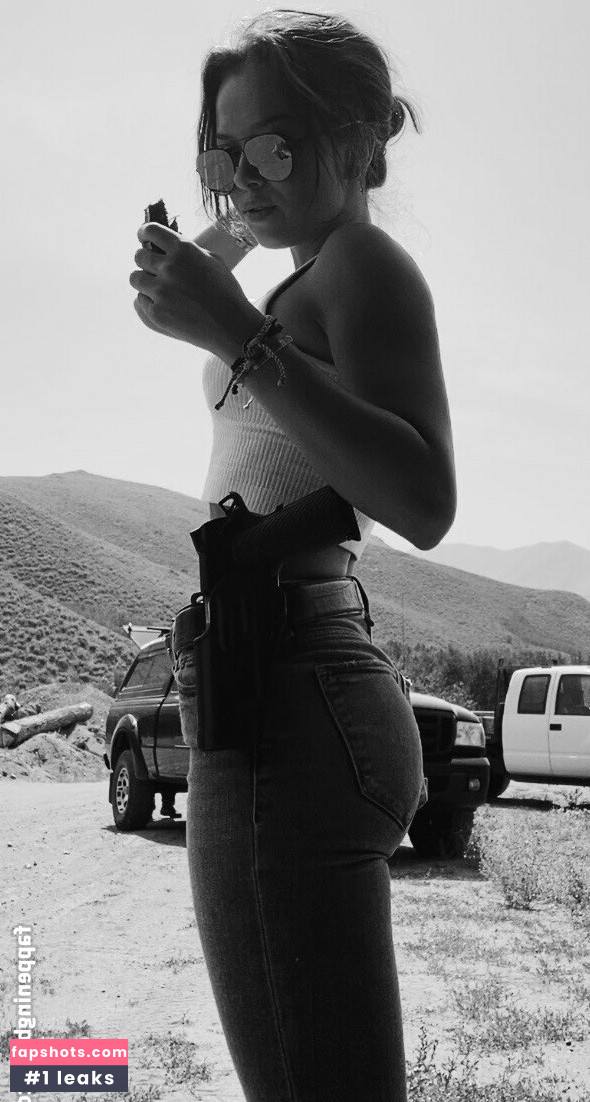 Josie Conely gallery photo #49