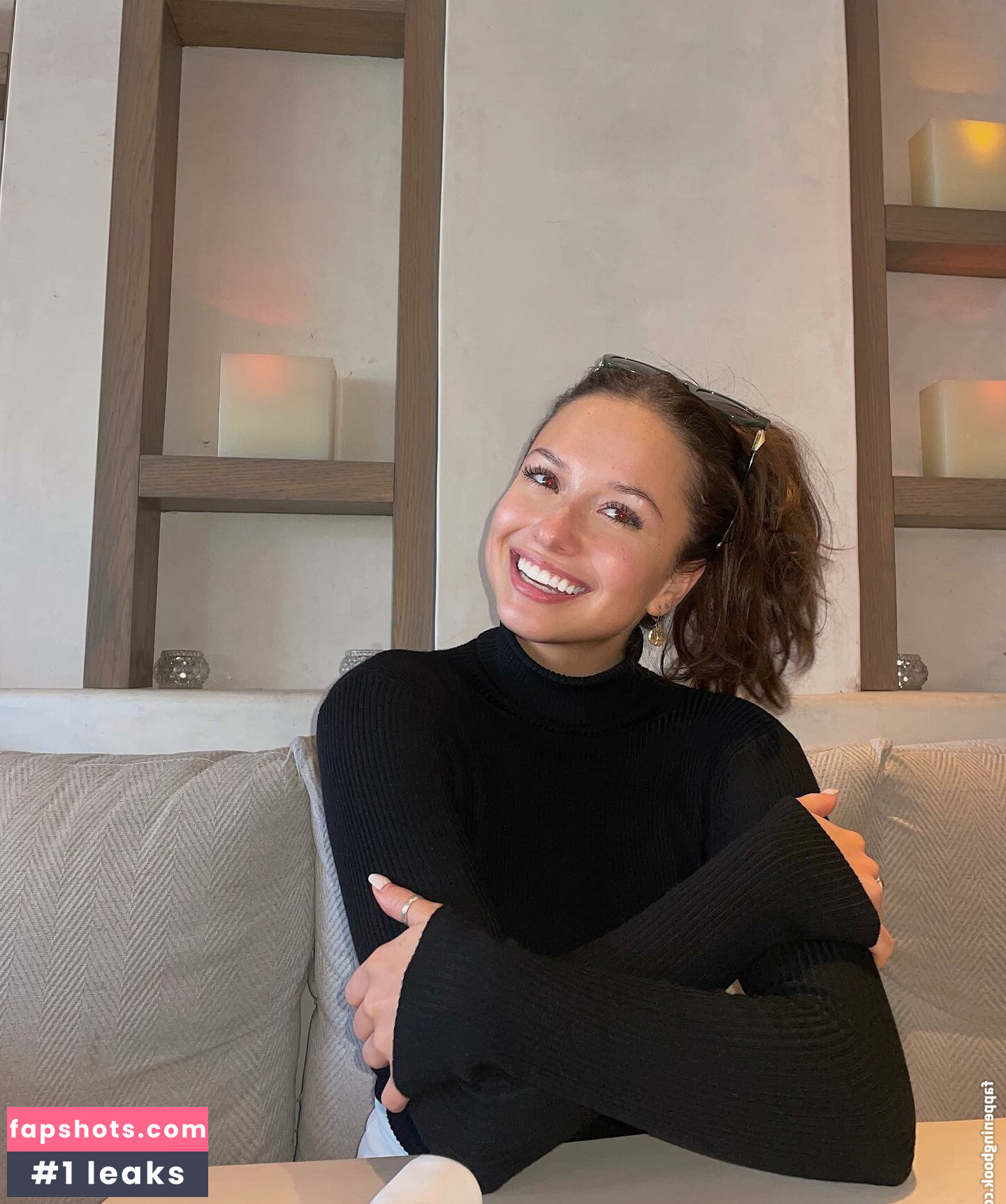 Josie Conely gallery photo #6