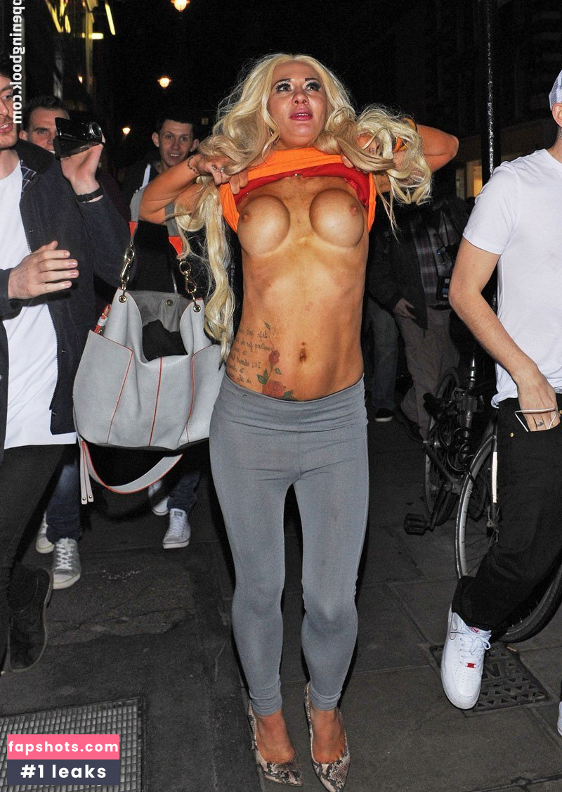 Josie Cunningham gallery photo #15