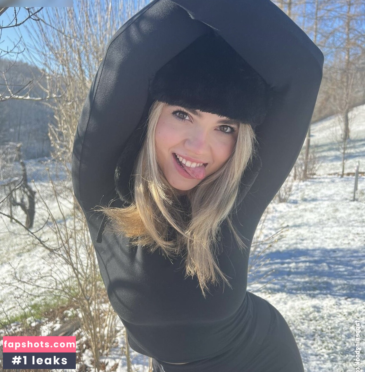 Josie Hermer gallery photo #11