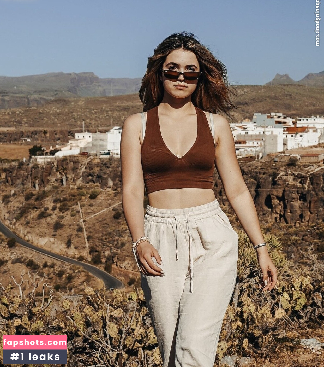 Josie Hermer gallery photo #10