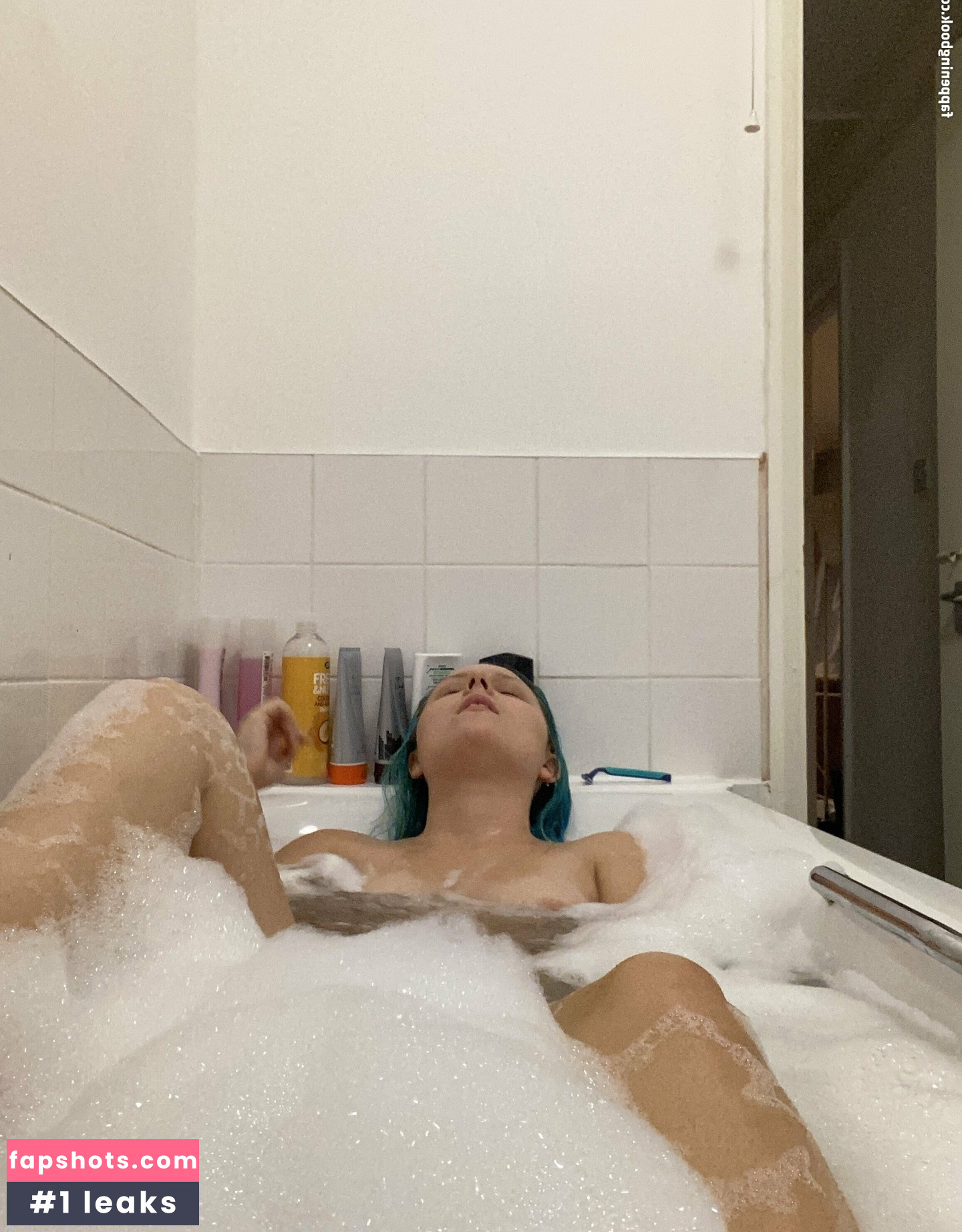 Josie Mcbob gallery photo #36