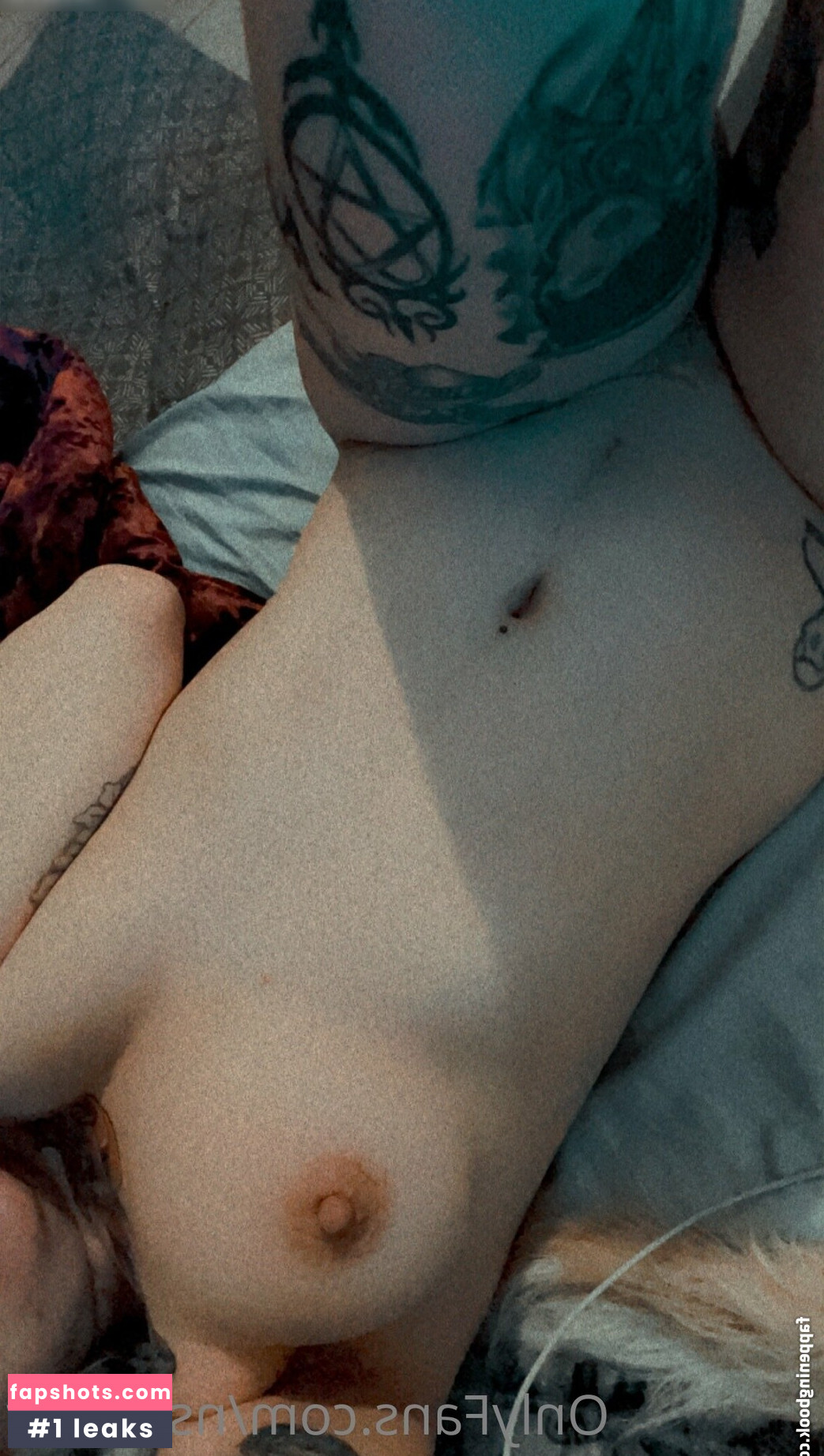 Josy Carver gallery photo #10