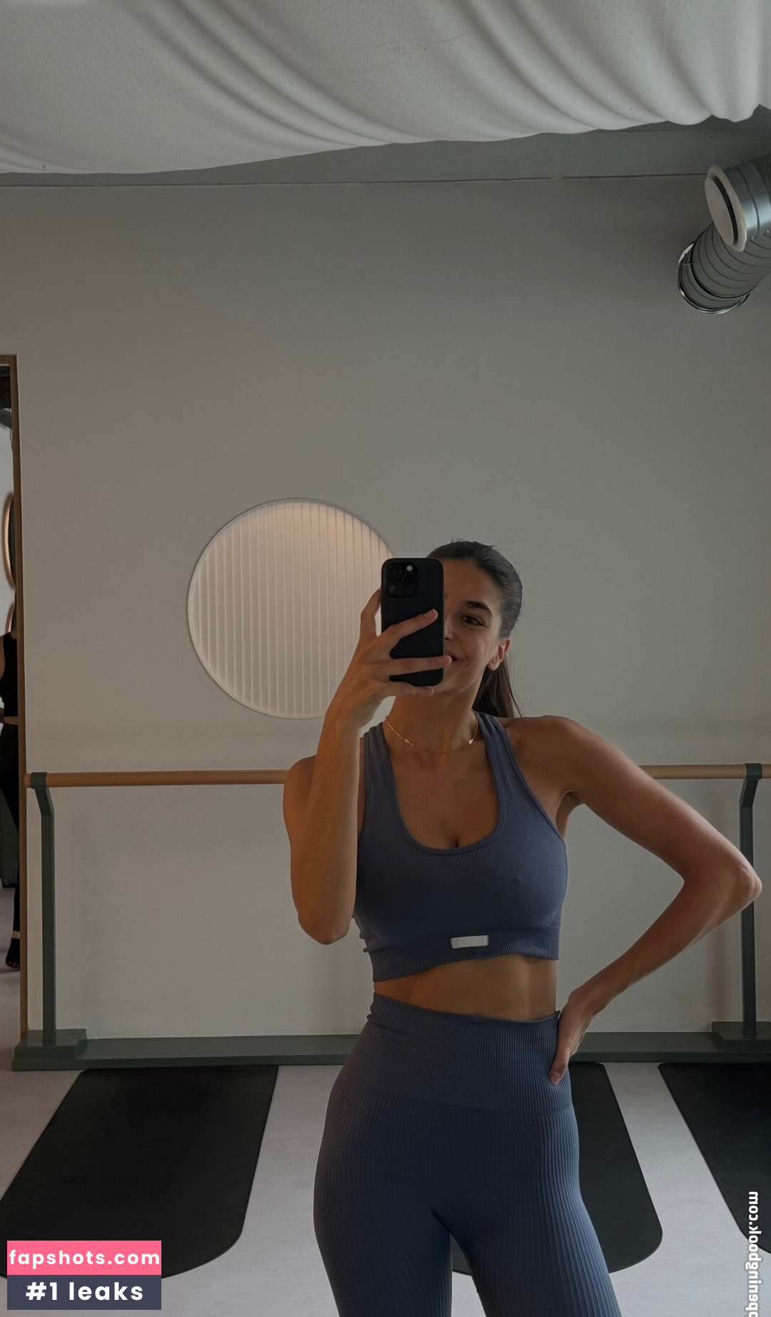 Joules117 gallery photo #2