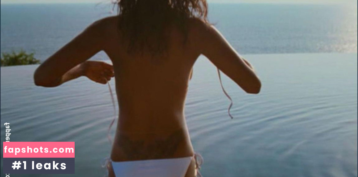 Joy Bryant gallery photo #11