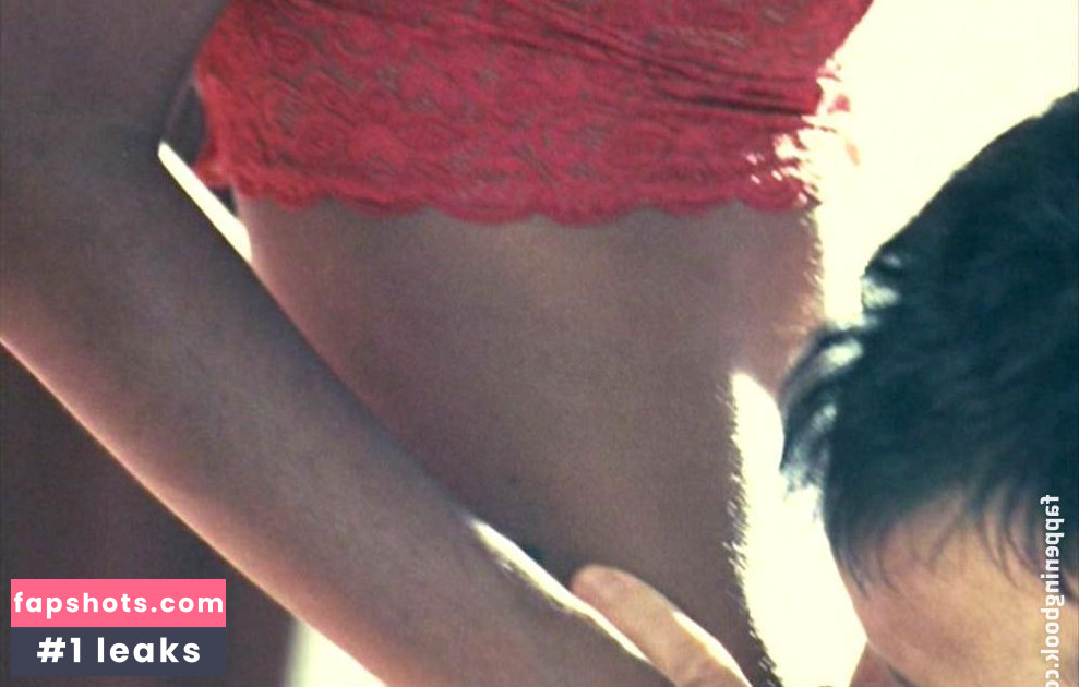 Joy Bryant gallery photo #18