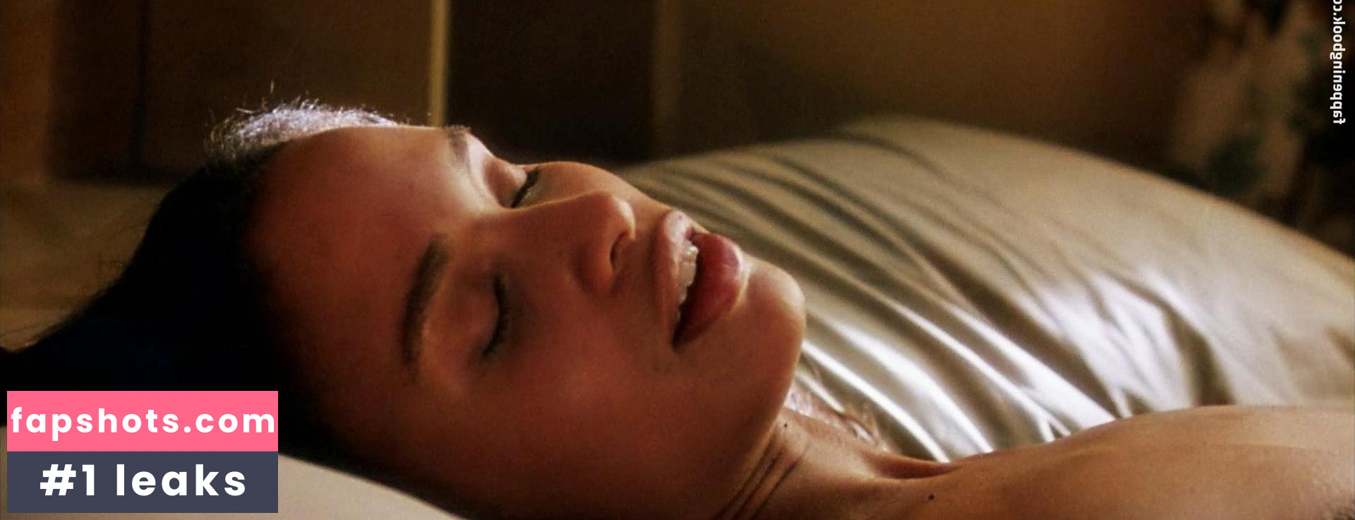 Joy Bryant gallery photo #25