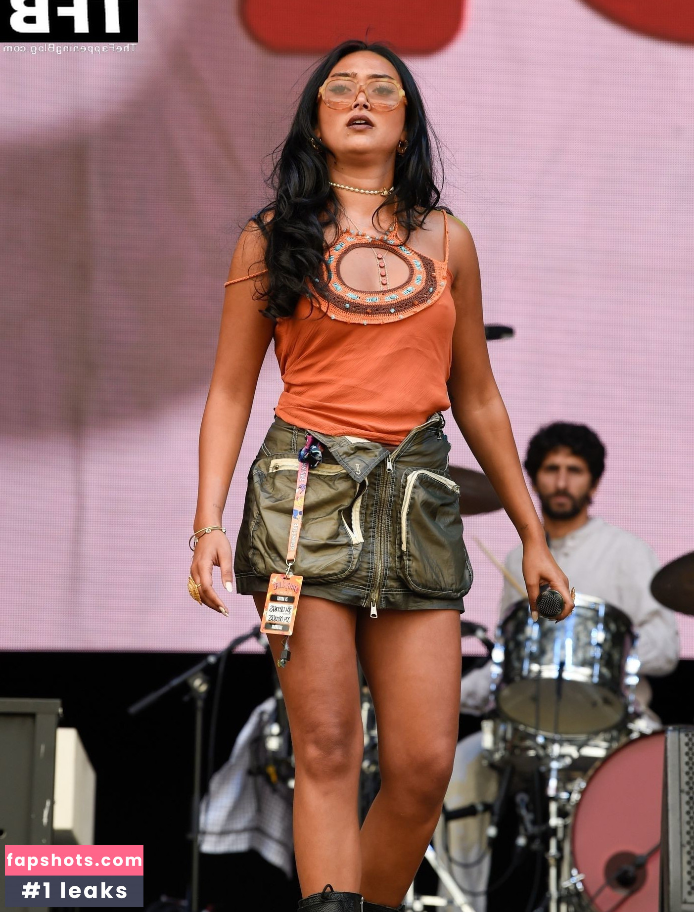 Joy Crookes gallery photo #22