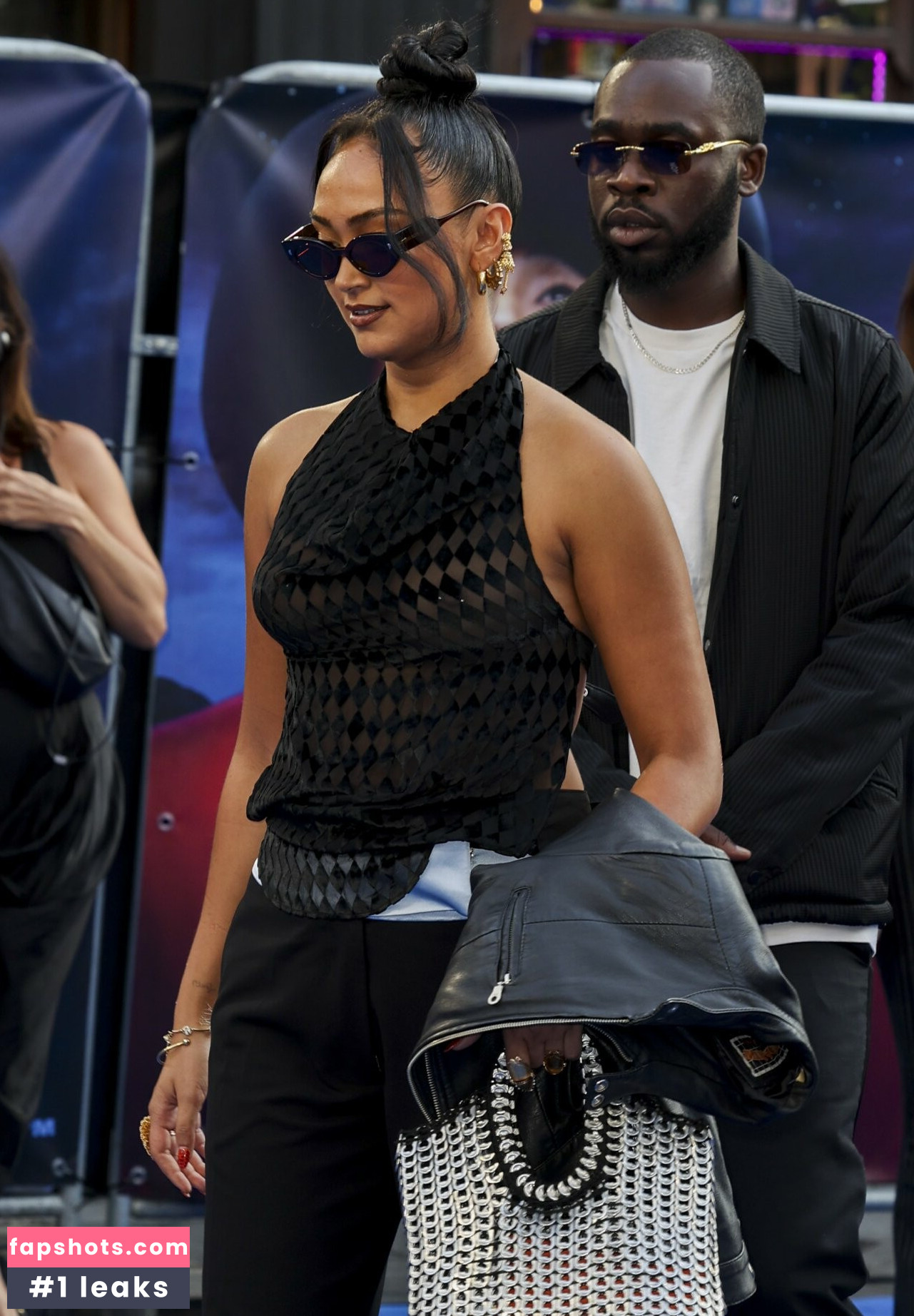 Joy Crookes gallery photo #4