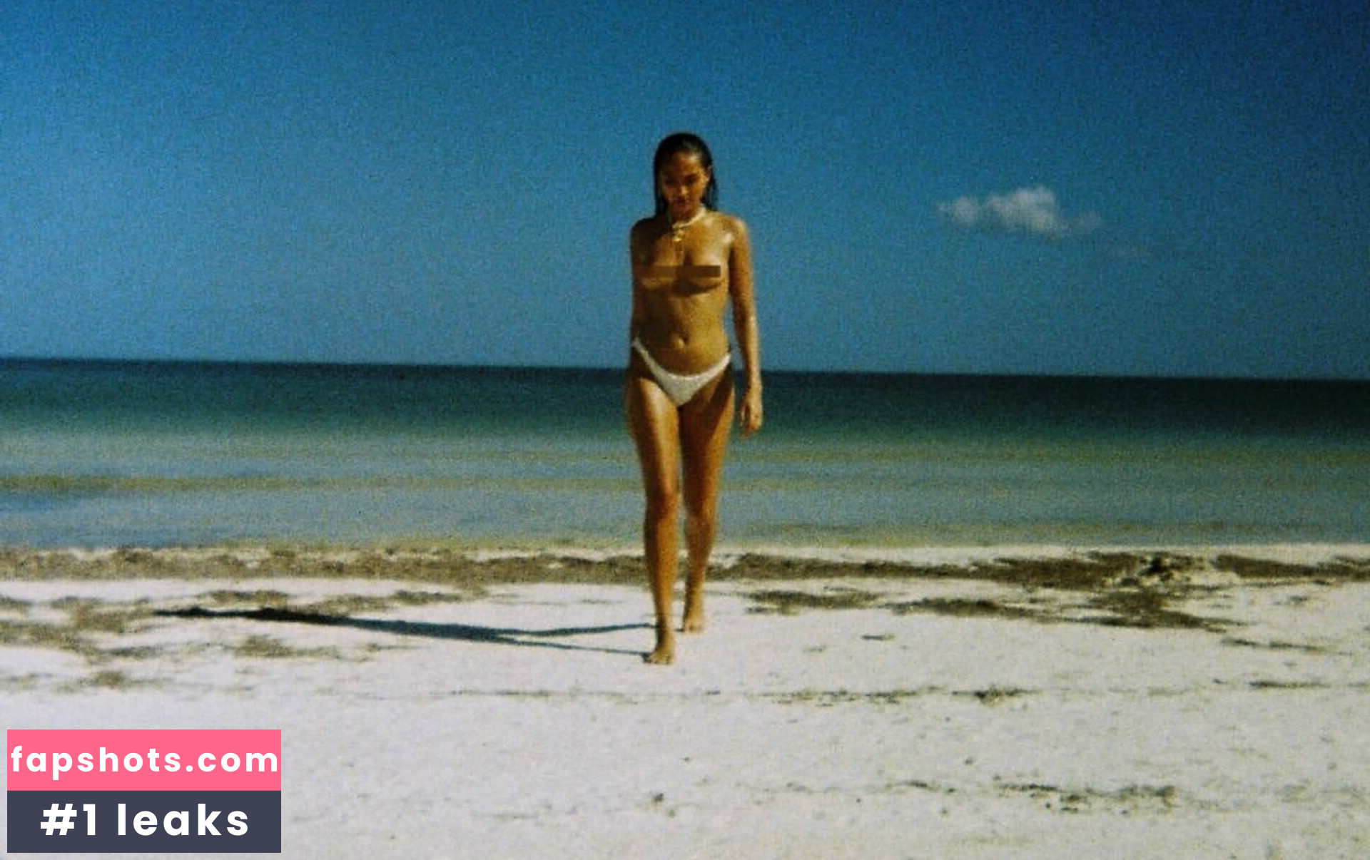 Joy Crookes gallery photo #10