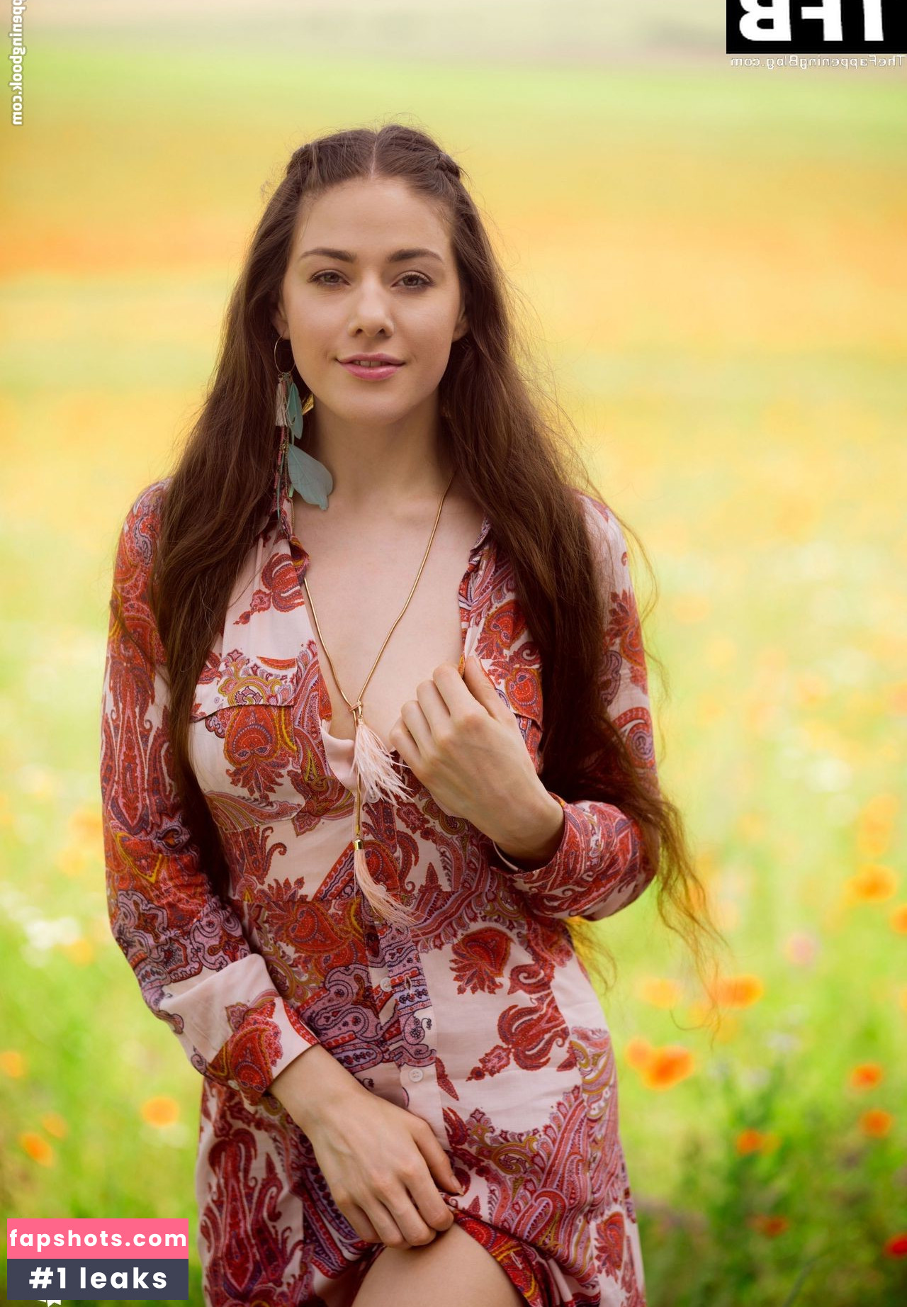 Joy Draiki gallery photo #34