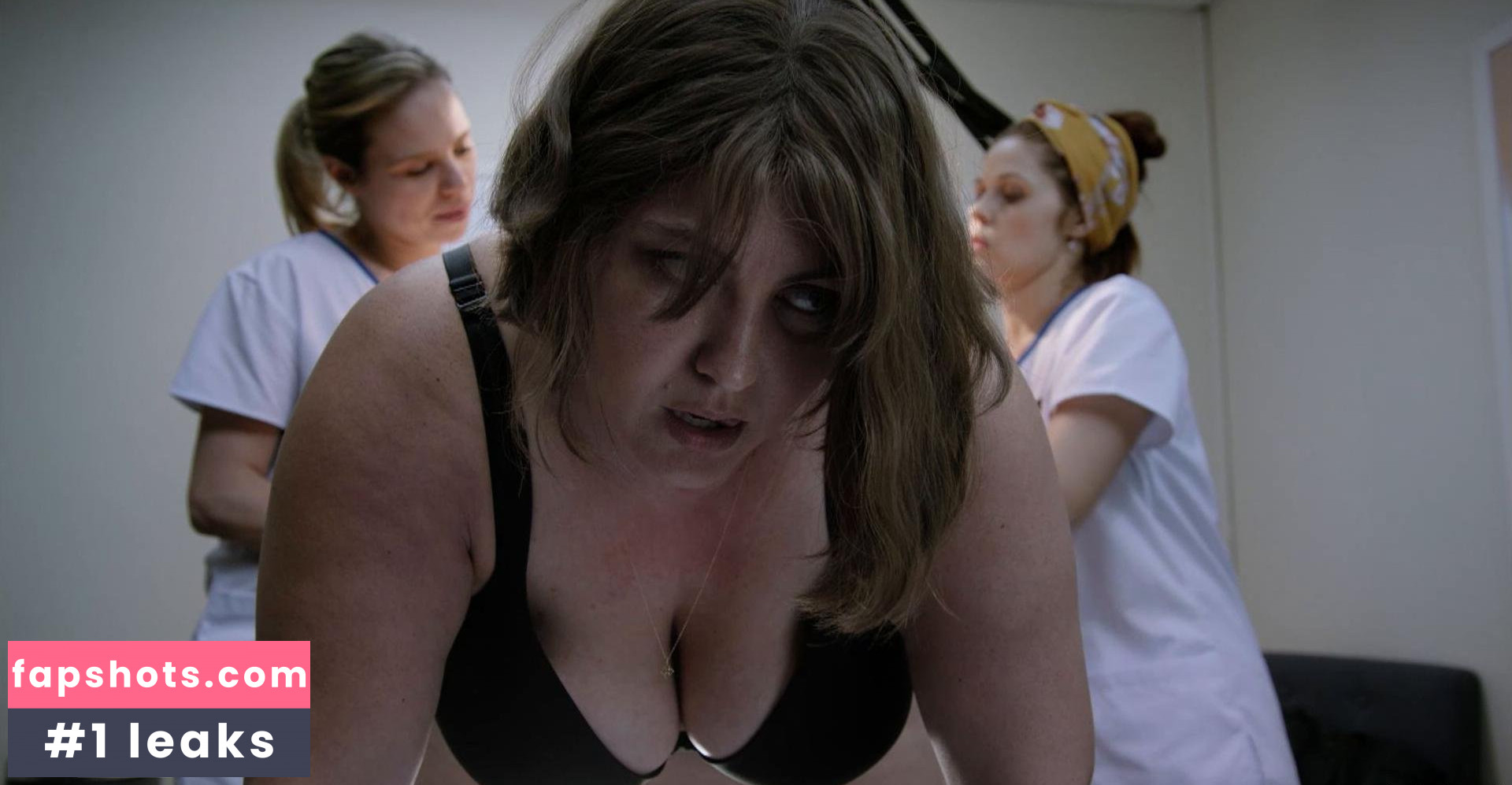 Joy Nash gallery photo #6