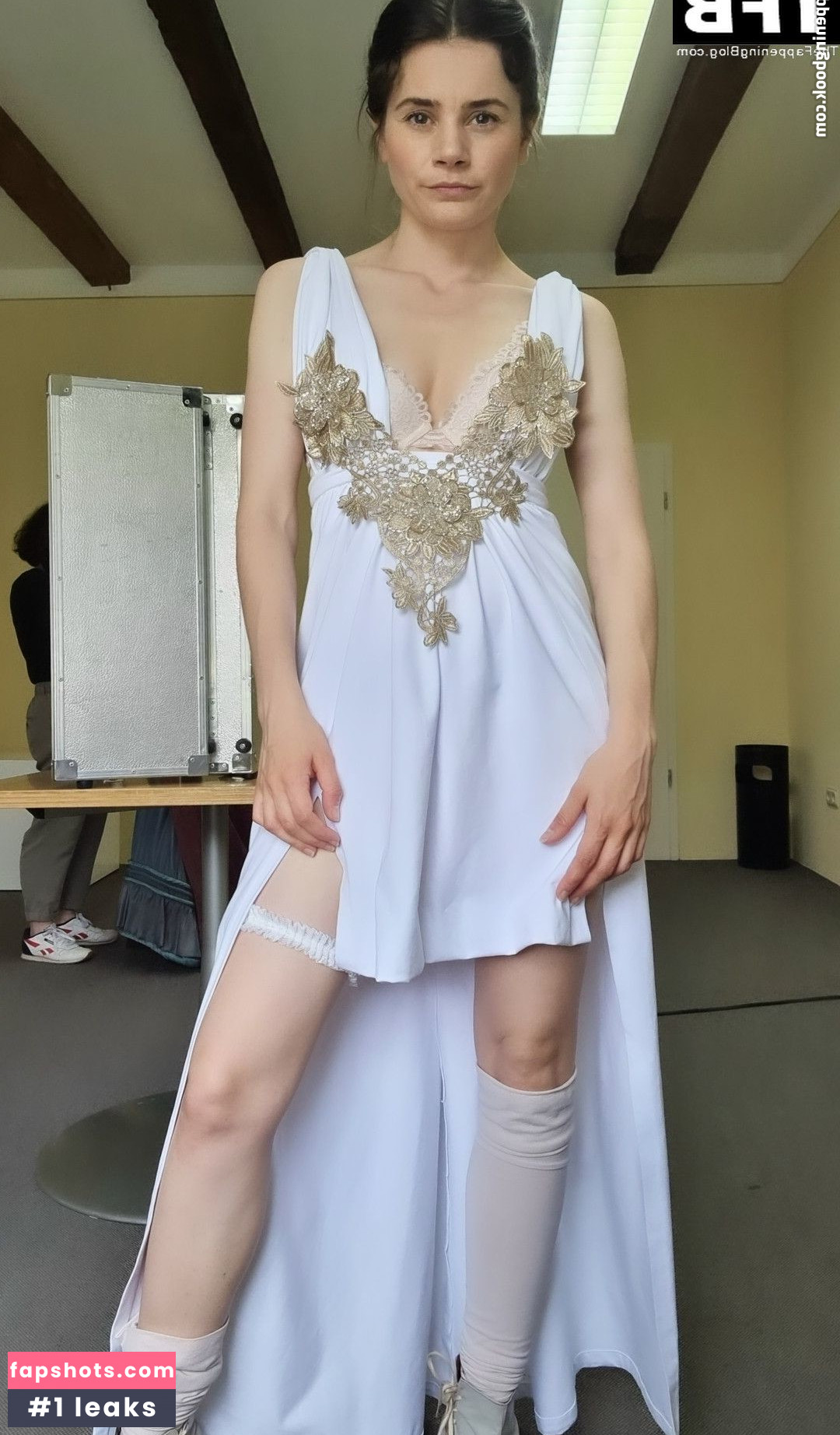 Joyce Ilg gallery photo #24