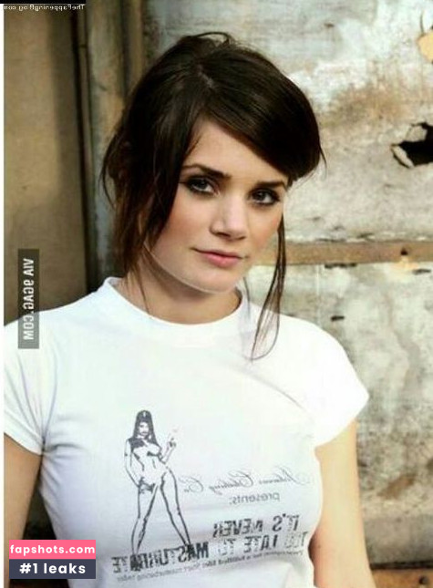 Joyce Ilg gallery photo #30