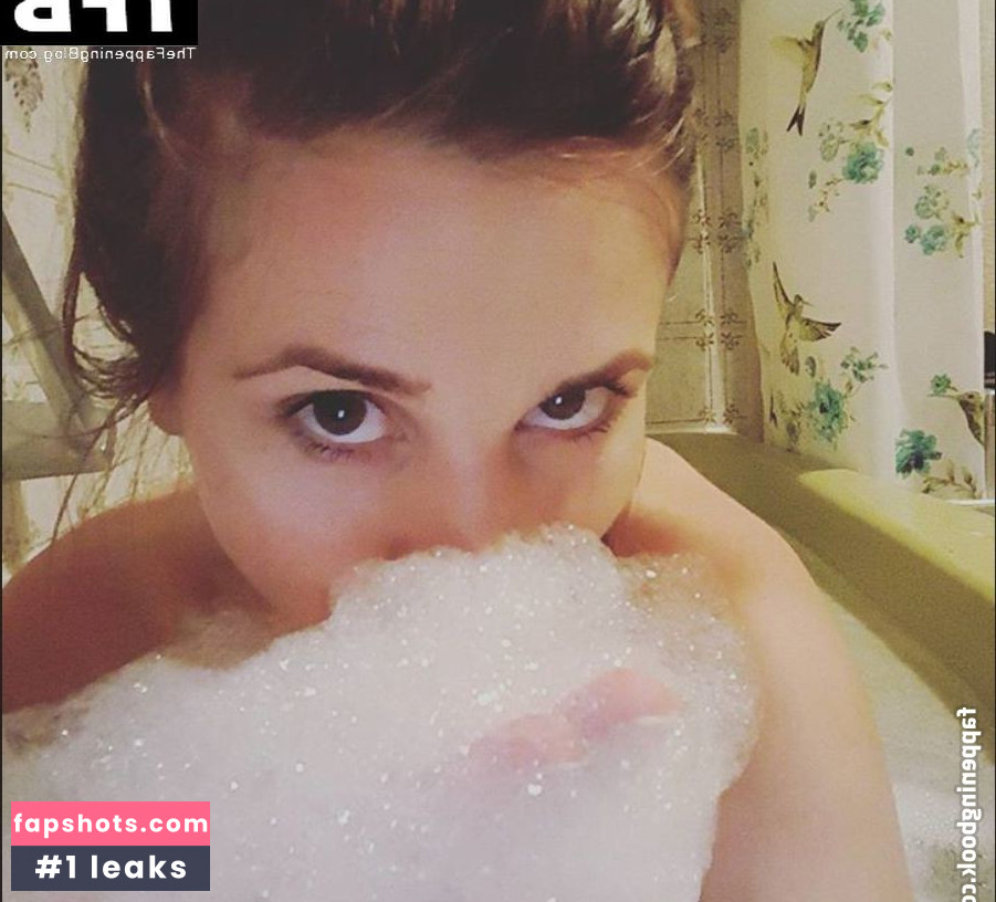 Joyce Ilg gallery photo #33