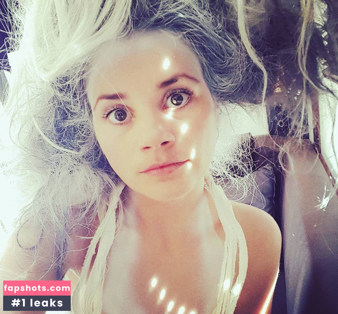 Joyce Ilg gallery photo #57