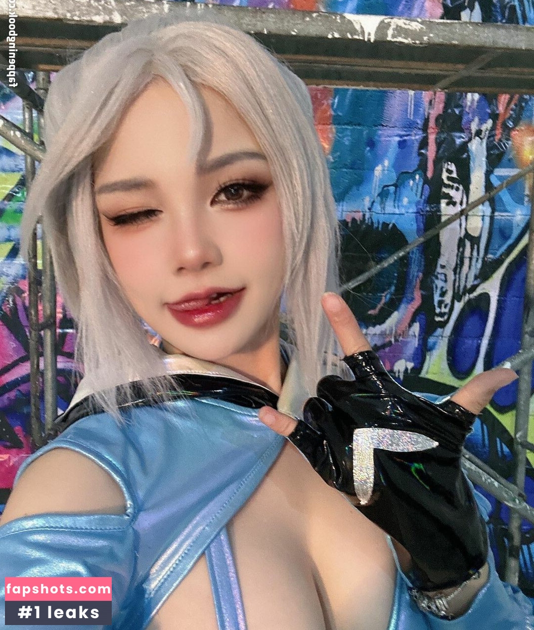 Joyce_lin2x gallery photo #26