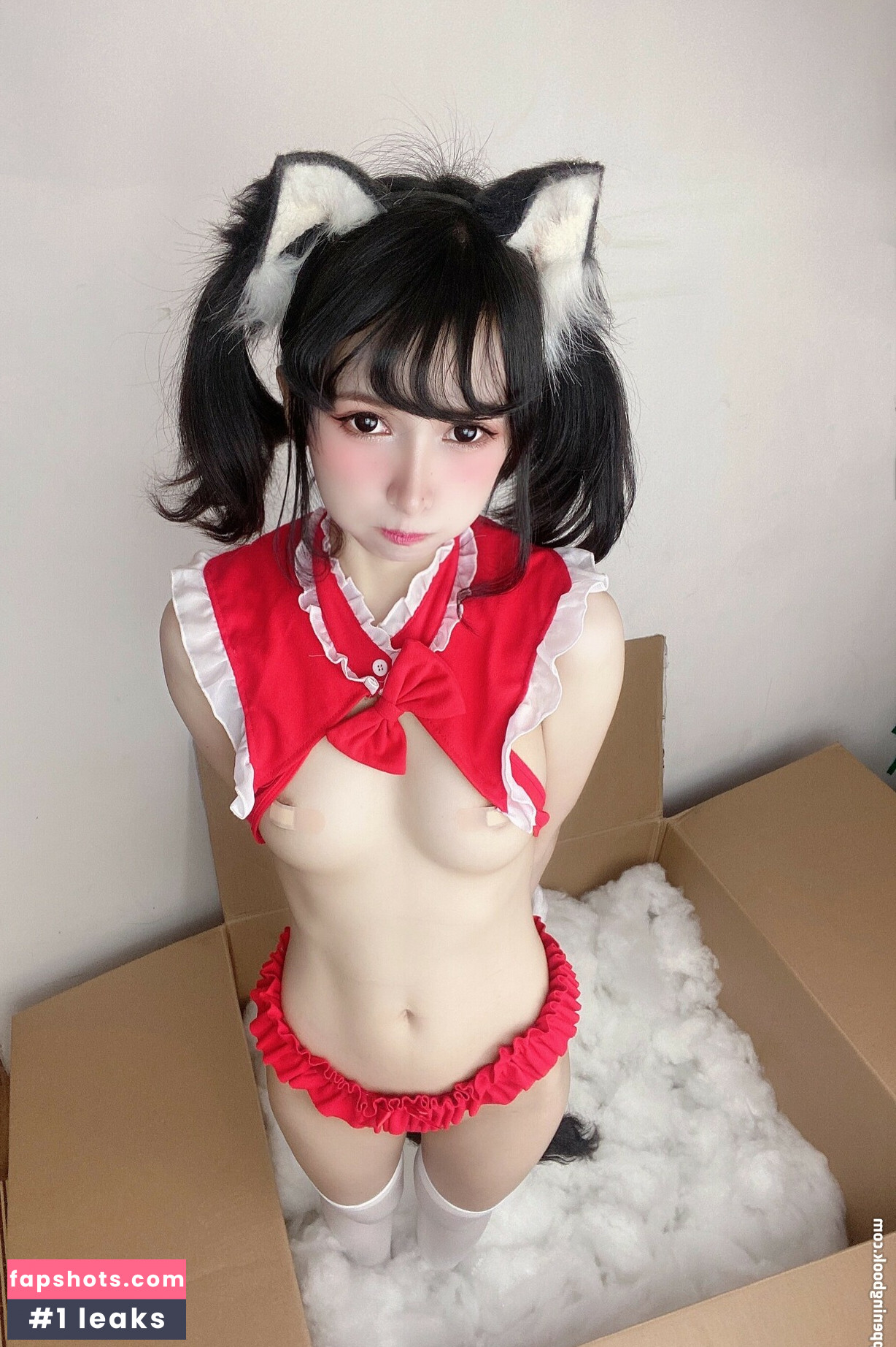 Joyce Poring gallery photo #76