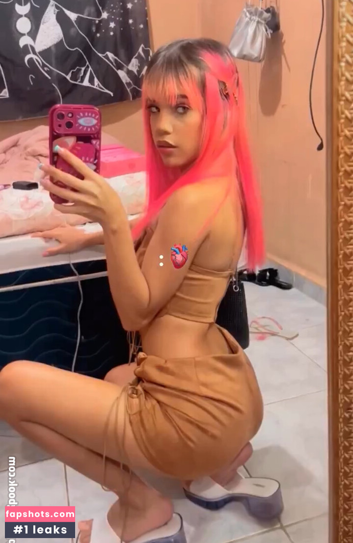 Joyce Santos gallery photo #9