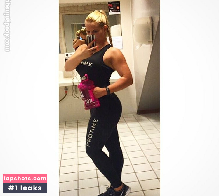 Joyce Straten gallery photo #15