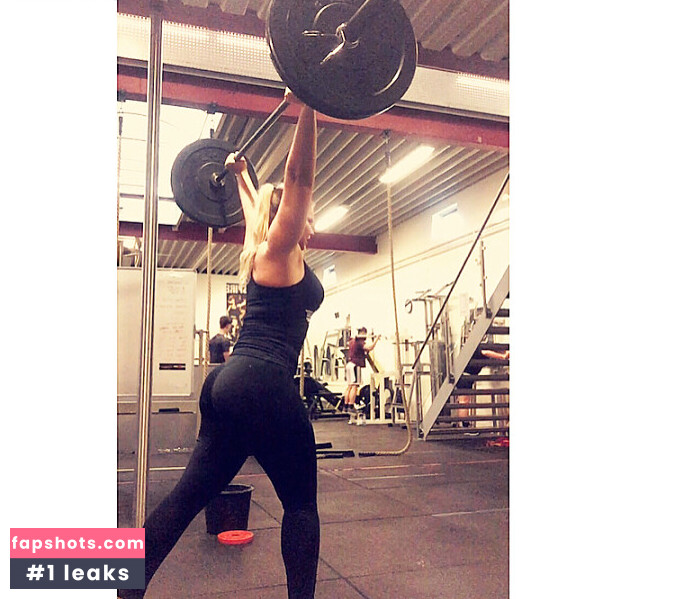 Joyce Straten gallery photo #33