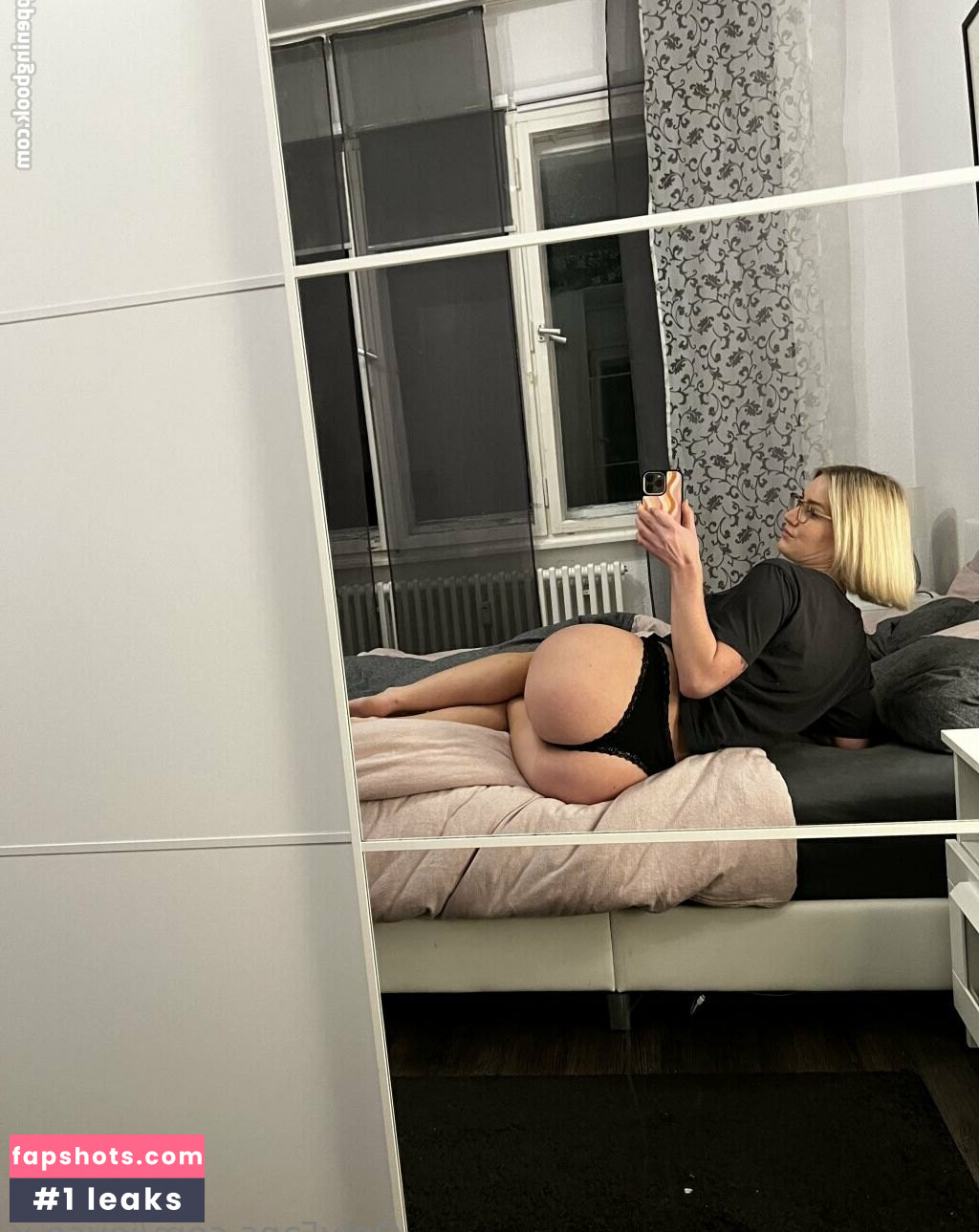 Joyce X gallery photo #41