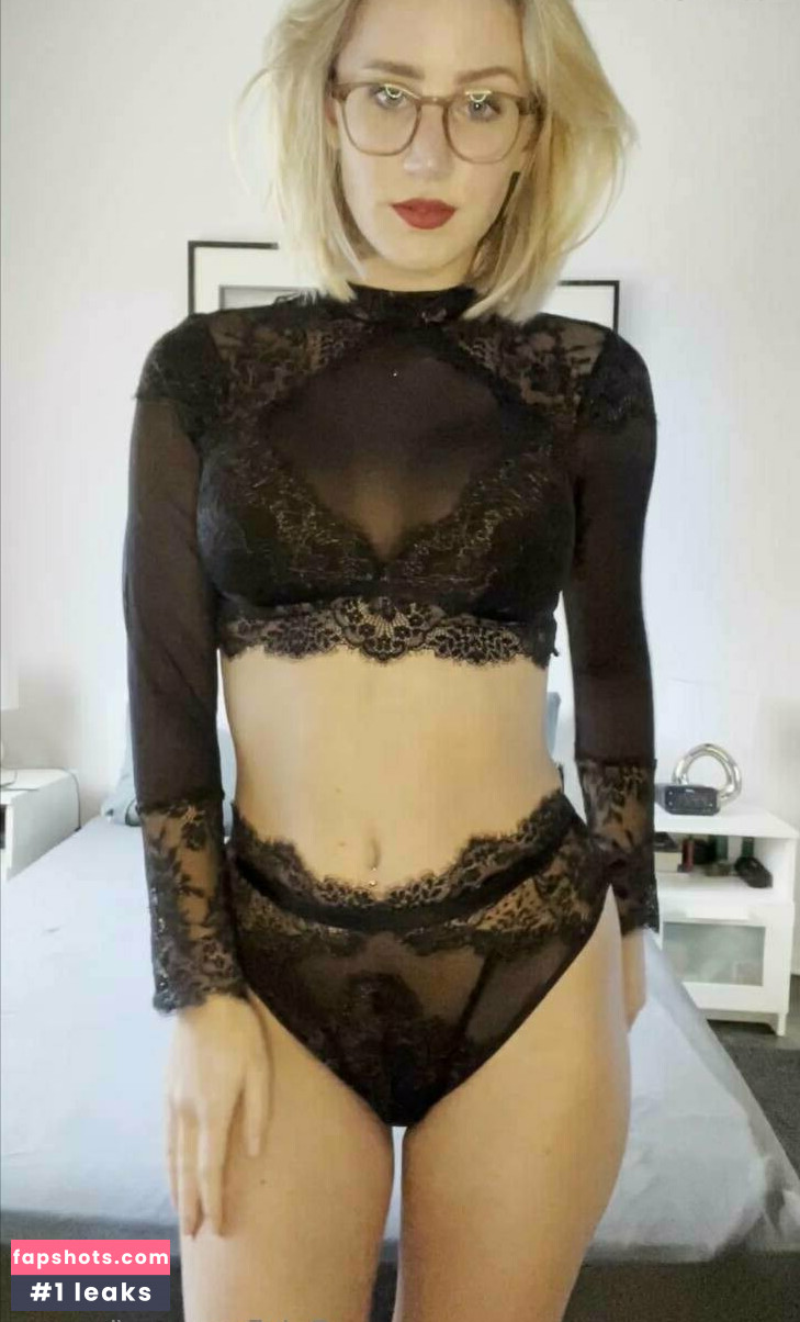 Joyce X gallery photo #63