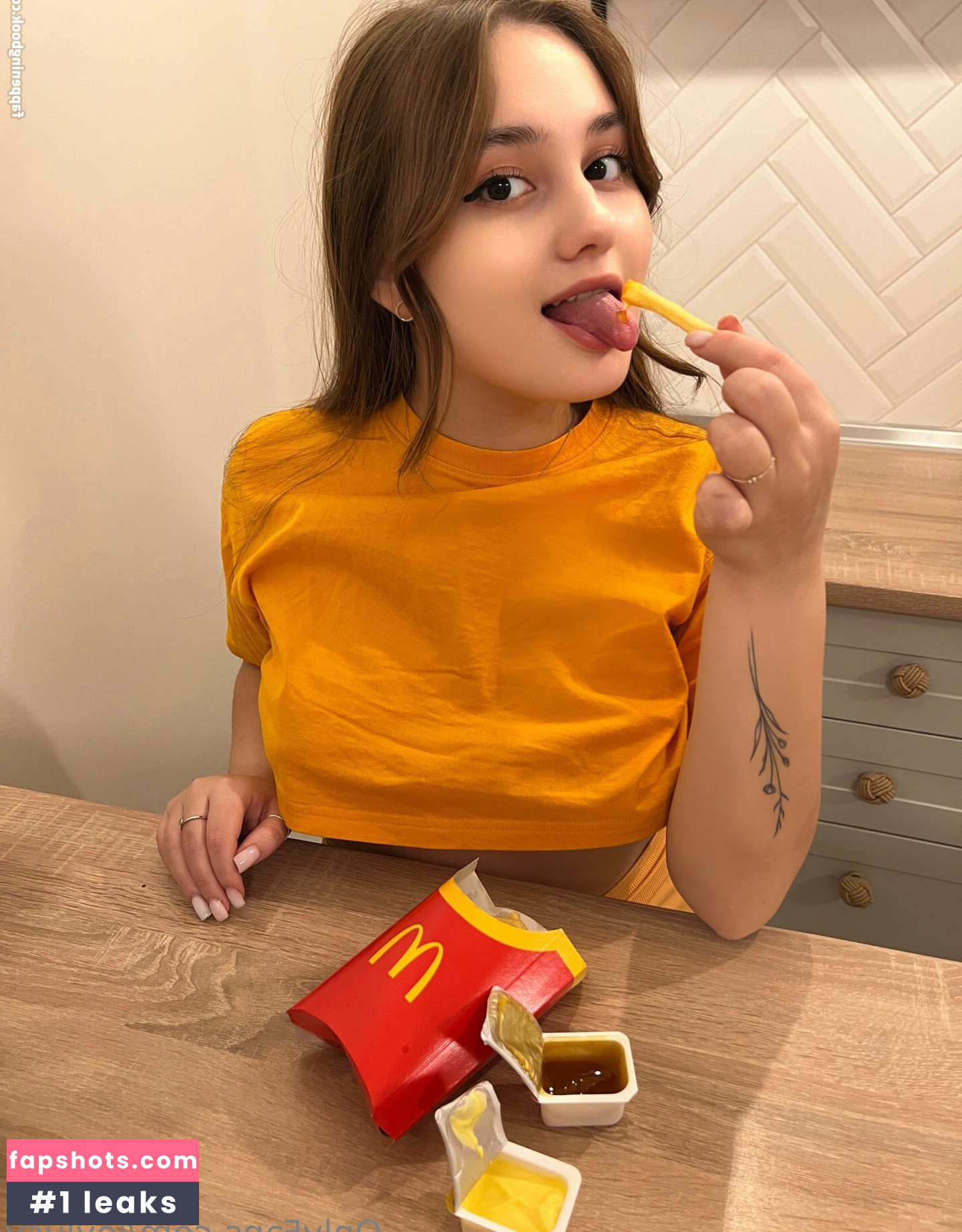 joylucy gallery photo #23