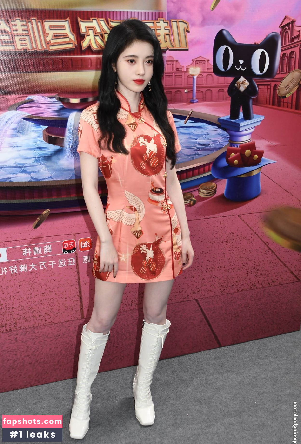 Ju Jingyi gallery photo #3