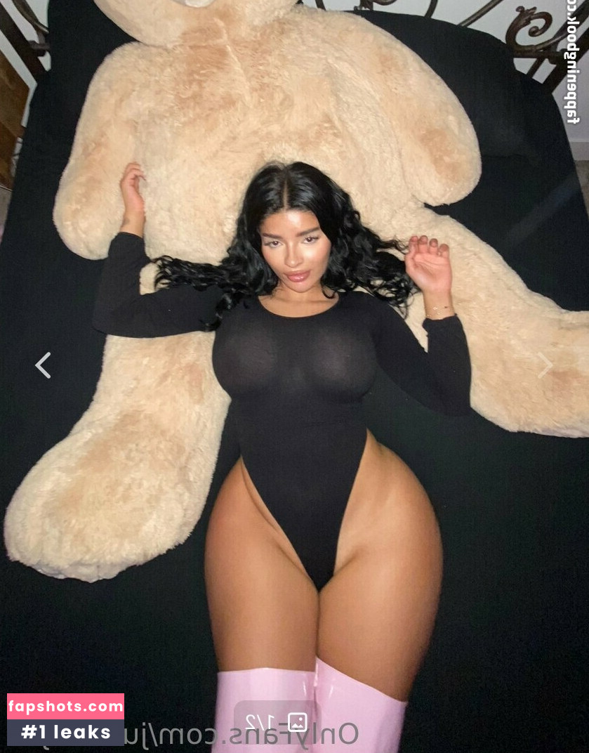 Juanita JCV gallery photo #32