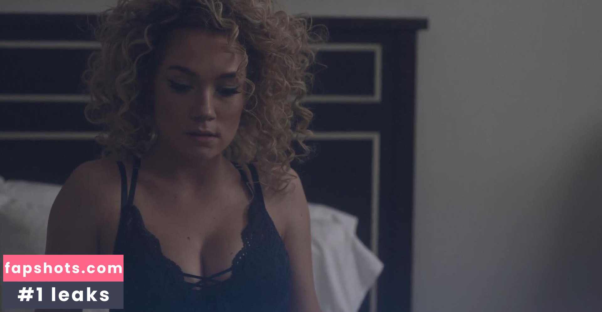 Jude Demorest Filtración Desnuda OnlyFans Foto #8 - Fapshots