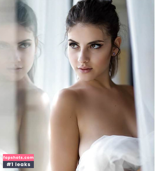 Judit Guerra gallery photo #186