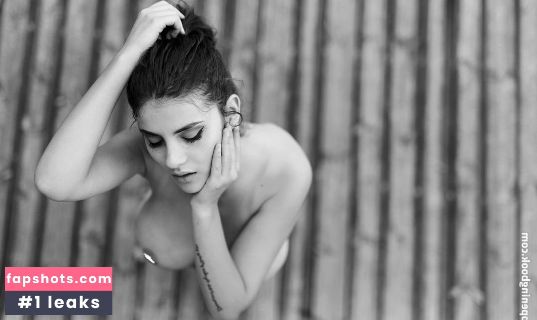 Judit Guerra gallery photo #204