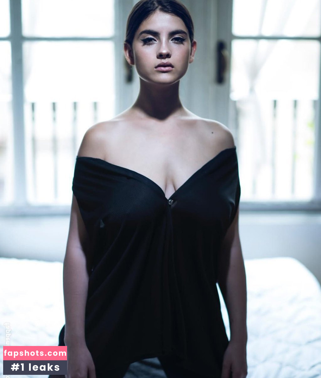 Judit Guerra gallery photo #227