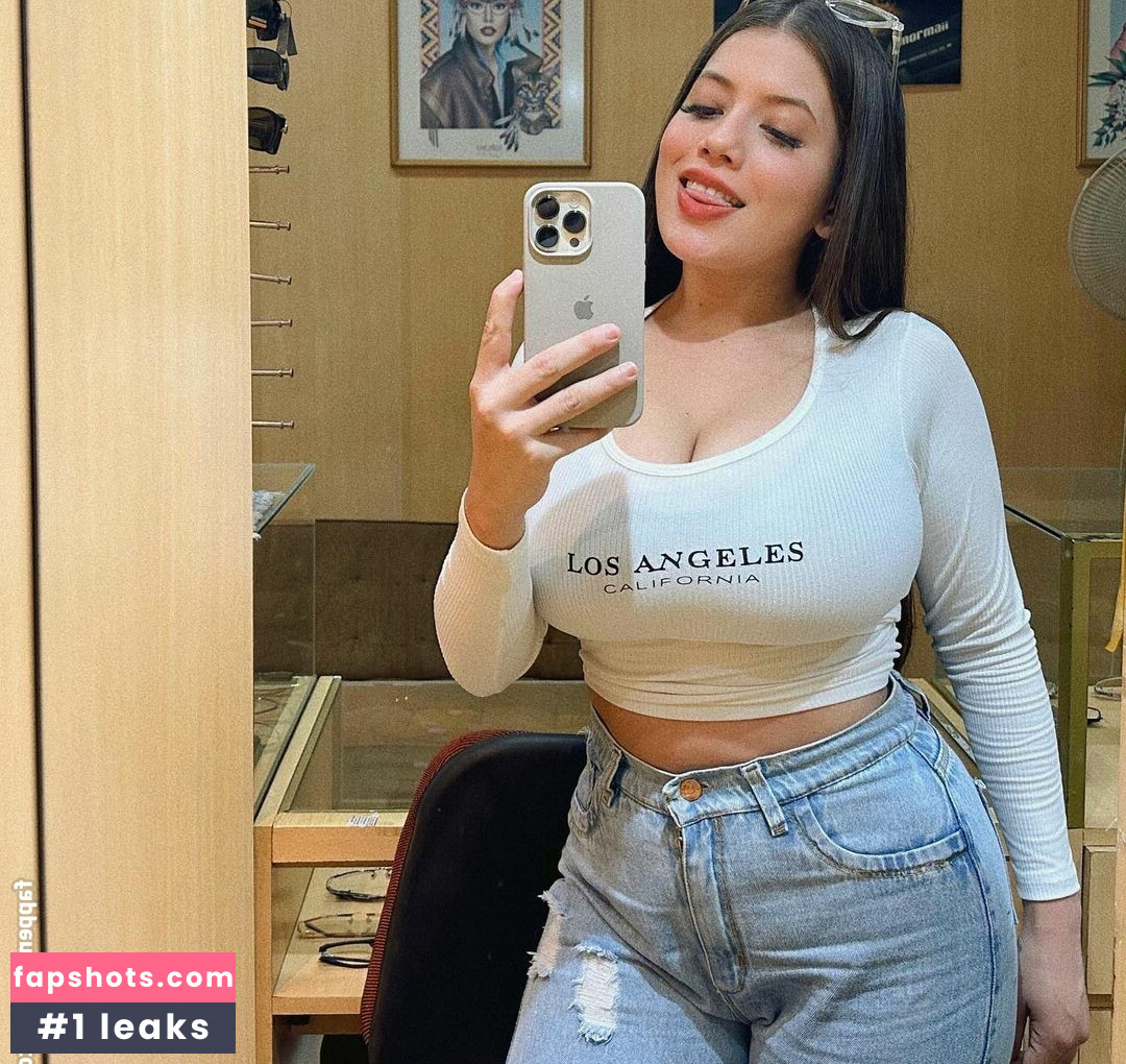 Judith Torres gallery photo #18