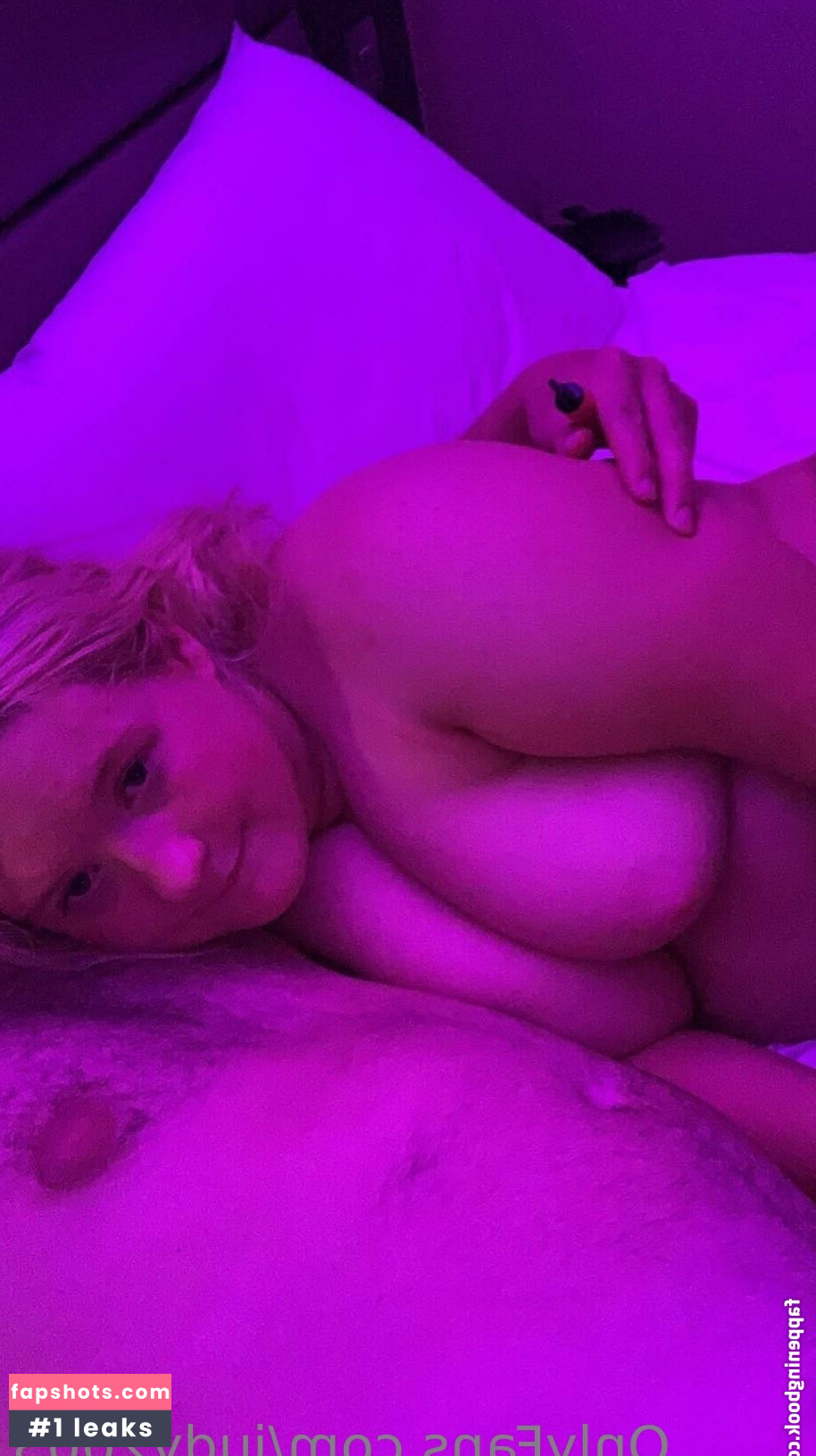 judy2003 nude babe gallery