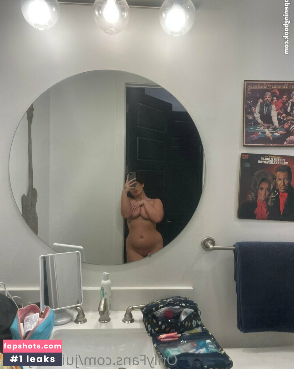 Juiciest Jade gallery photo #17