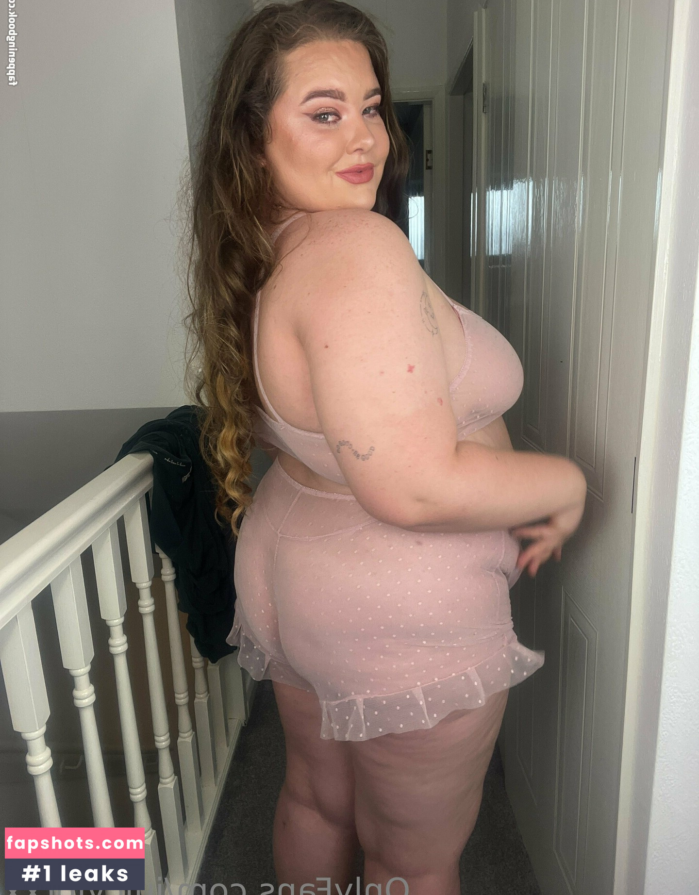 Juicyjprxx Nude Leaks OnlyFans Photos #9 - LeakJerk