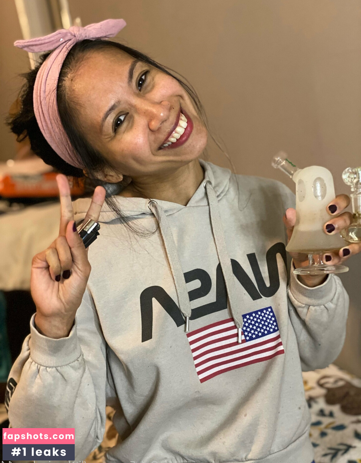 JuicyPinaypple gallery photo #12