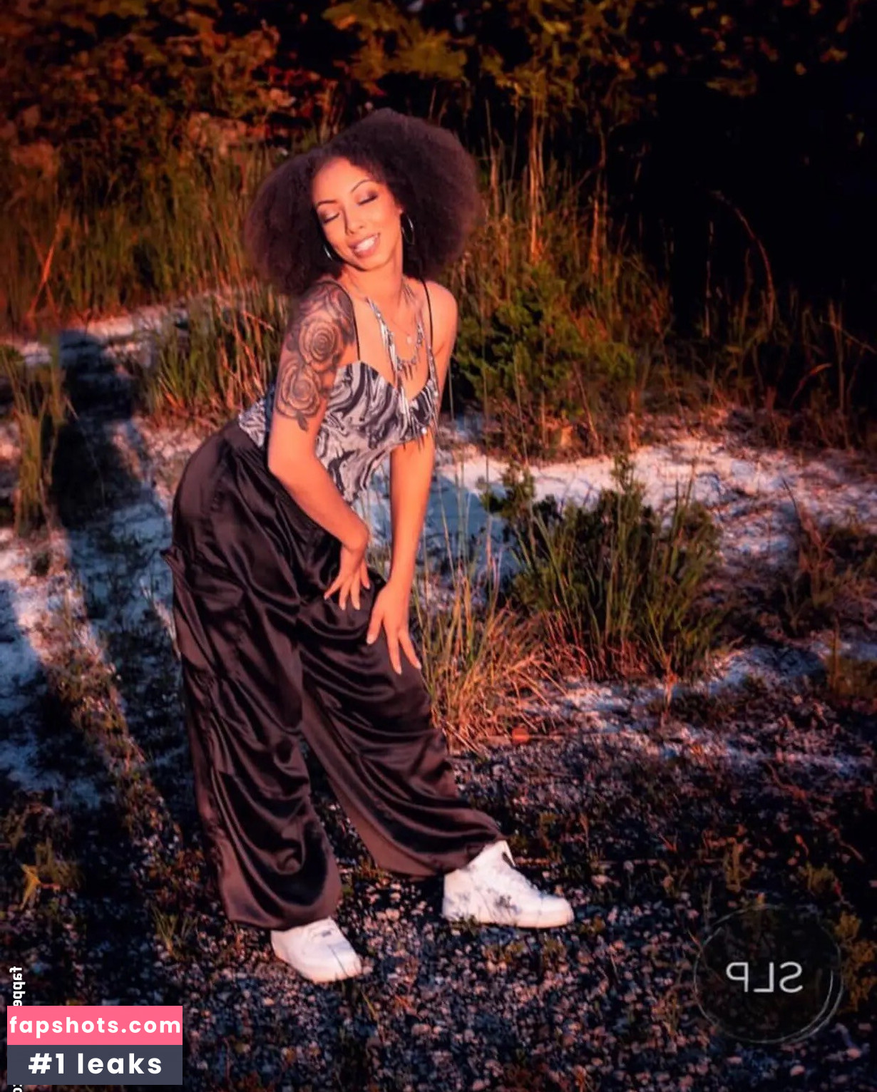 JuicyTee94 gallery photo #6