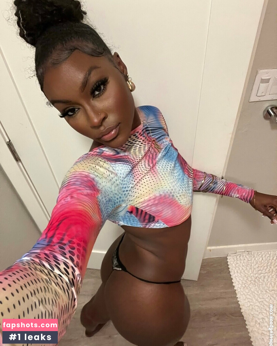 juiicyyyfruit gallery photo #3