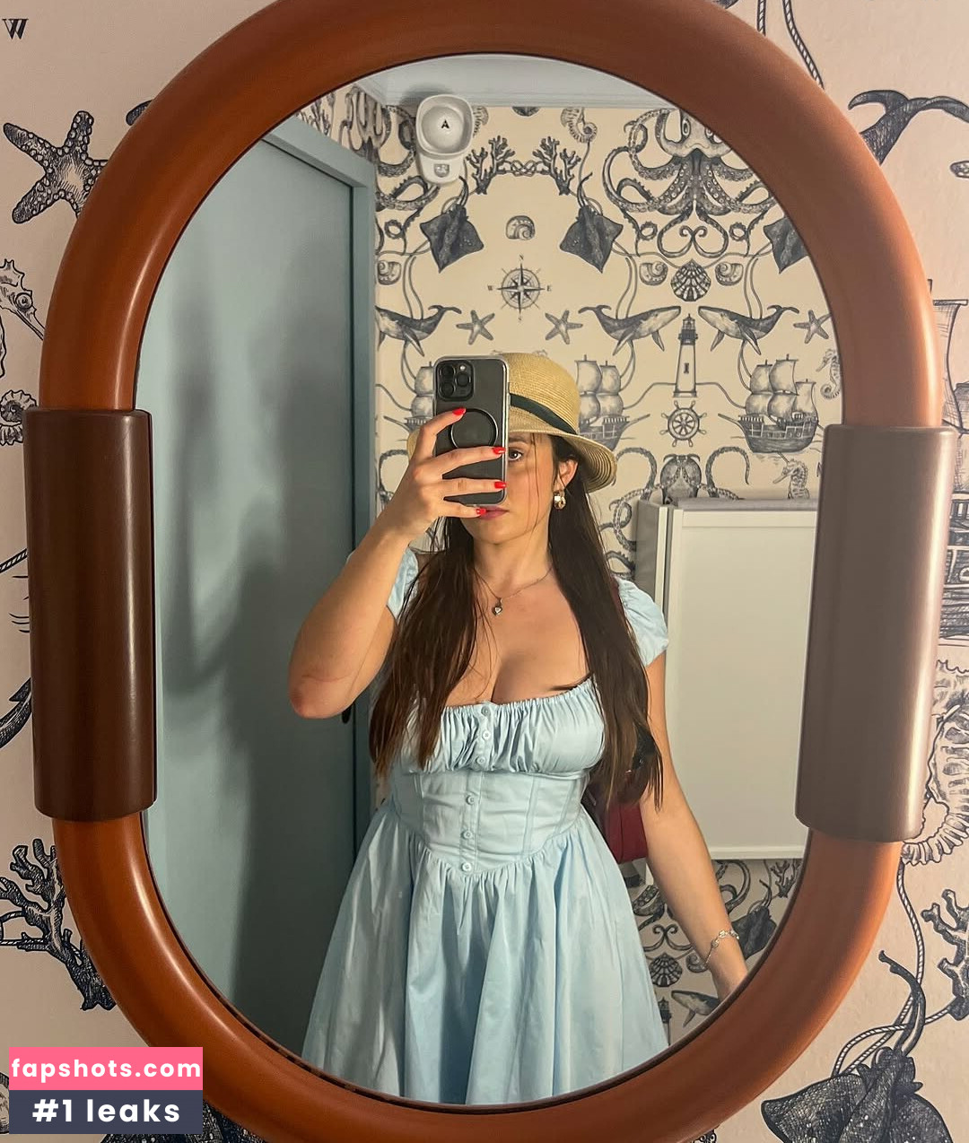 Juju La Bretonne gallery photo #9