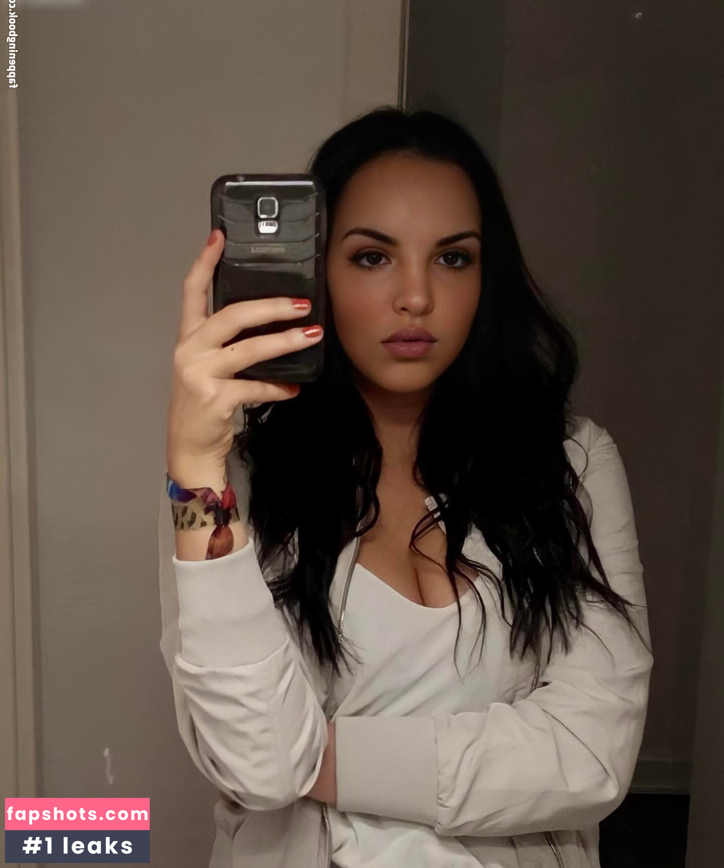 Juju44 gallery photo #28